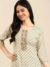 Women's Green Printed Kurta SetKC-3365-Green